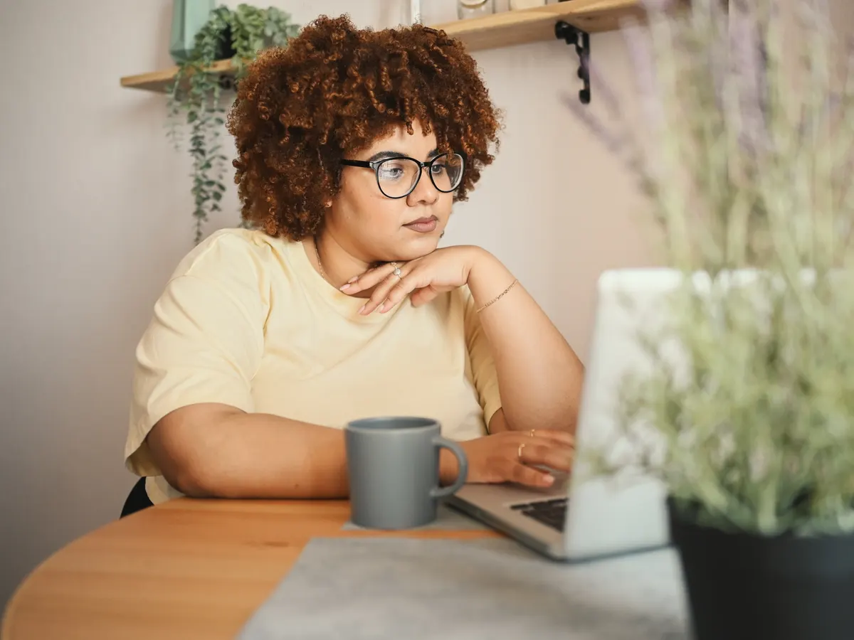 Sicheres Online-Dating: So schützt du dich vor Fakes und Scams